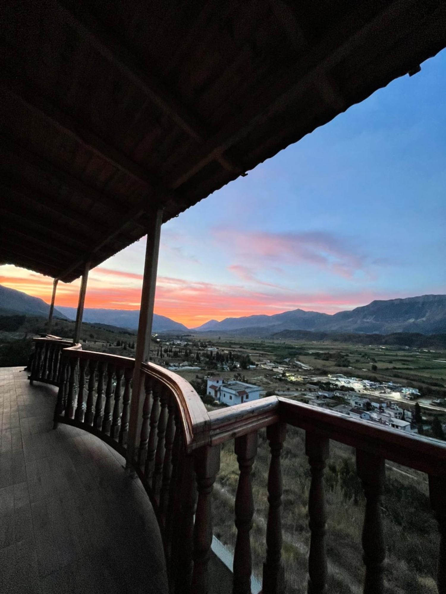 Elsa'S Villa Gjirokaster Exterior photo