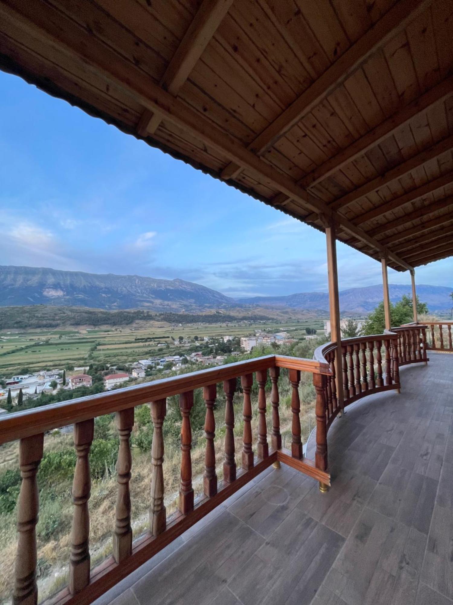 Elsa'S Villa Gjirokaster Exterior photo